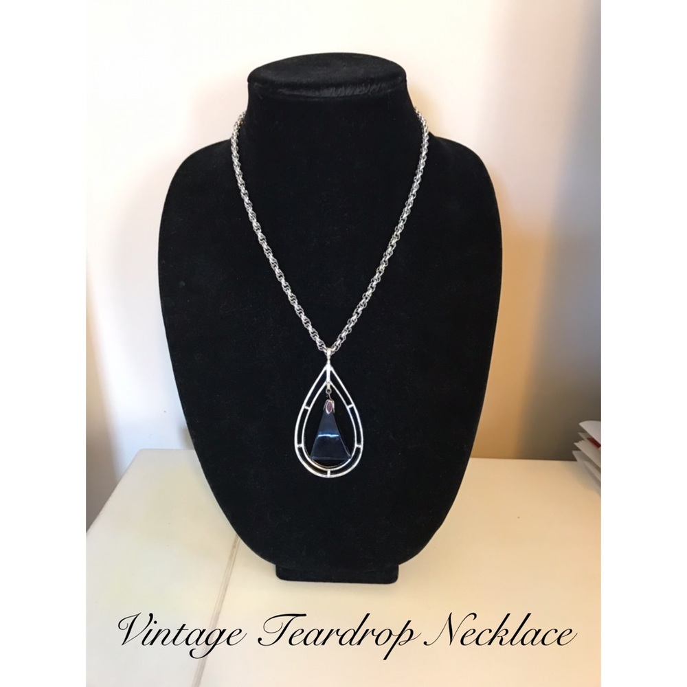 Vintage Teardrop Statement Necklace